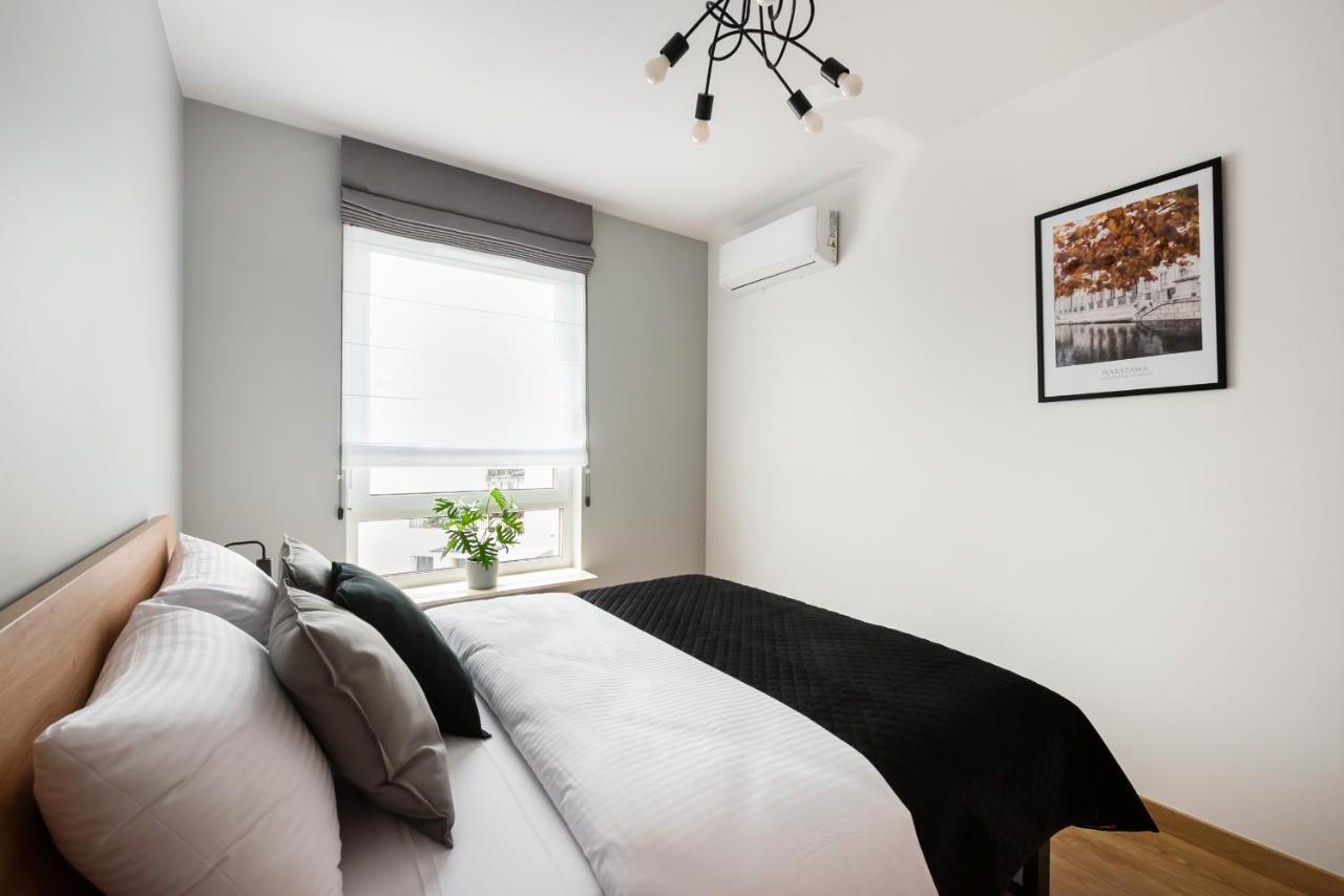 Wola Skwer Sunny Apartment Варшава Екстер'єр фото