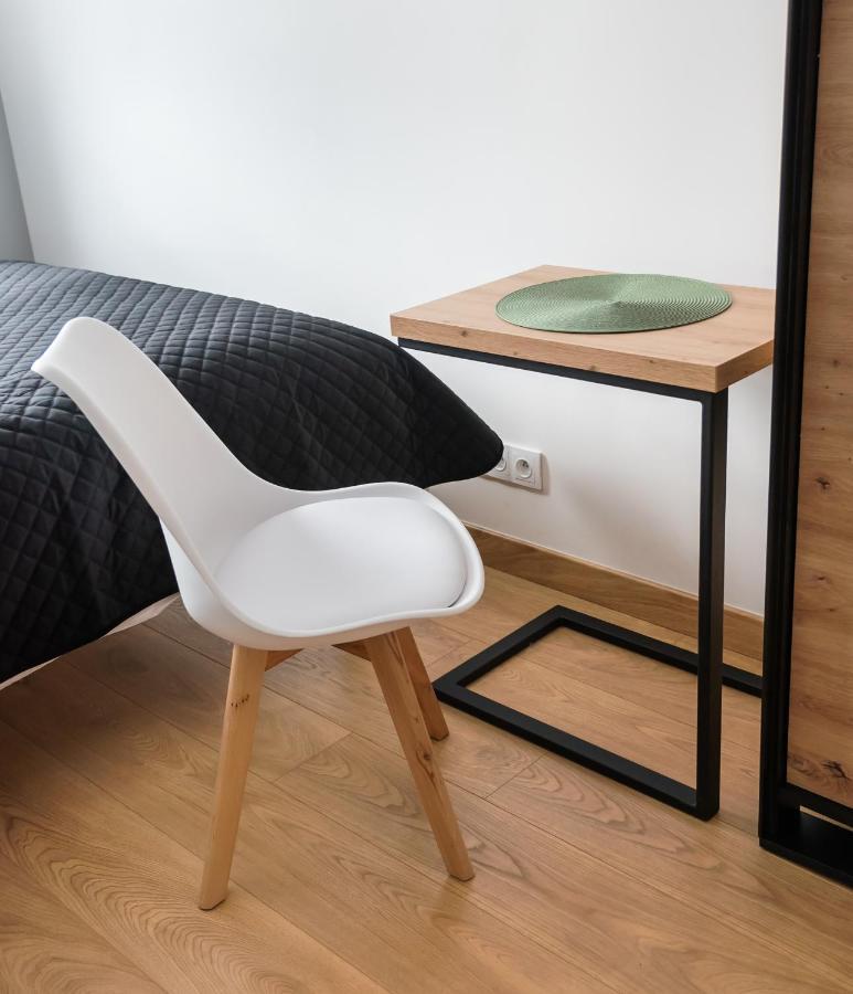 Wola Skwer Sunny Apartment Варшава Екстер'єр фото