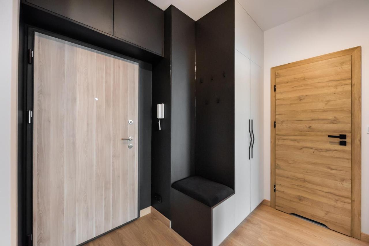 Wola Skwer Sunny Apartment Варшава Екстер'єр фото