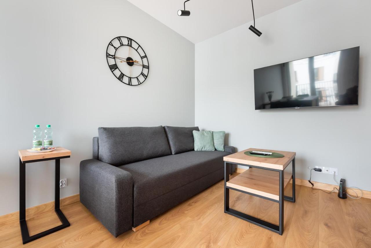 Wola Skwer Sunny Apartment Варшава Екстер'єр фото